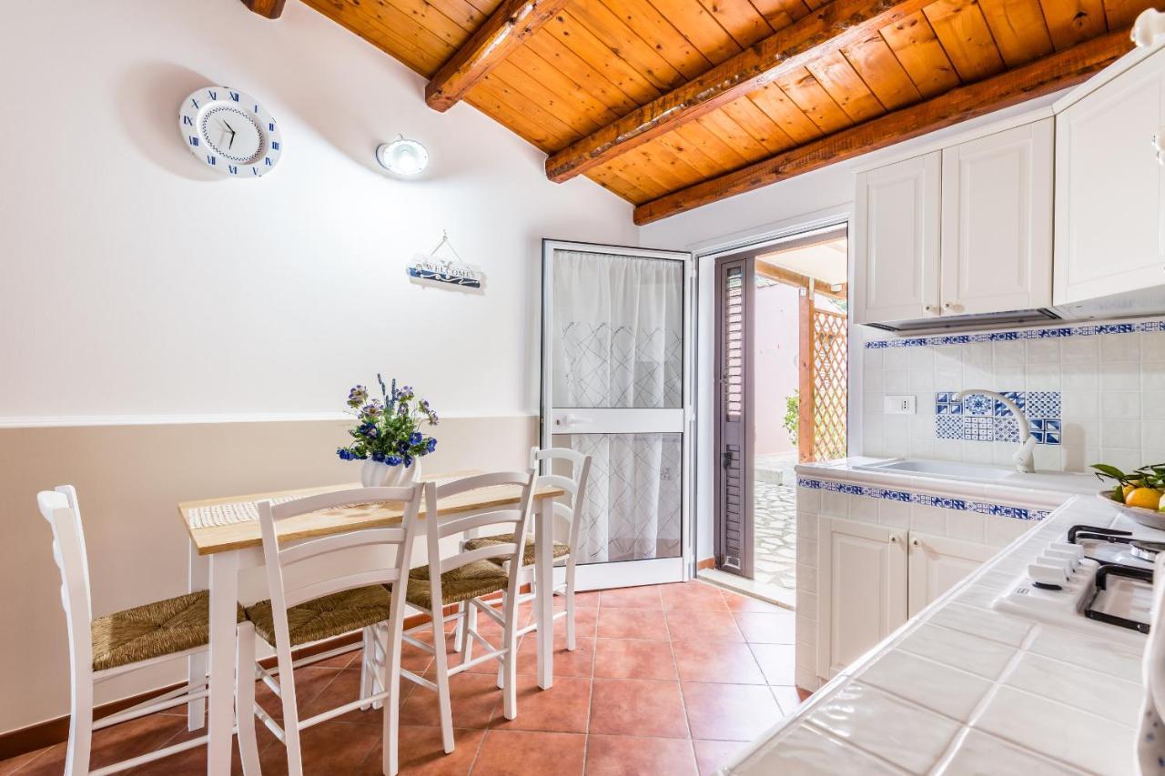 אבולה Villa Degli Ulivi מראה חיצוני תמונה