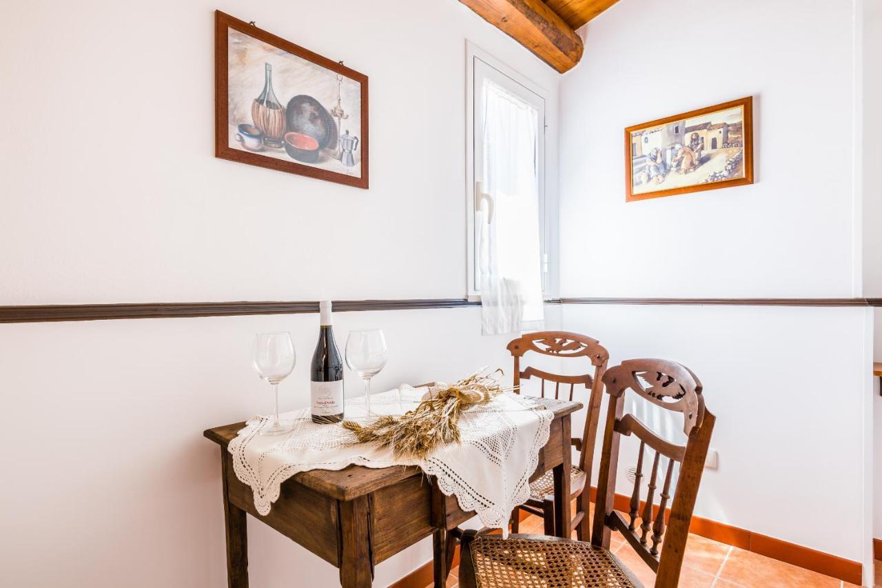 אבולה Villa Degli Ulivi מראה חיצוני תמונה