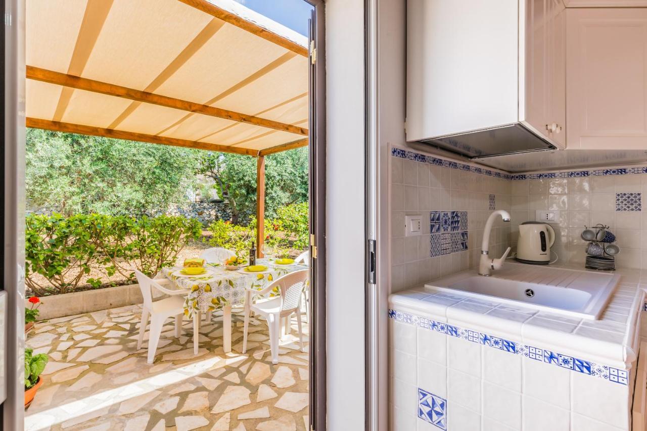 אבולה Villa Degli Ulivi מראה חיצוני תמונה