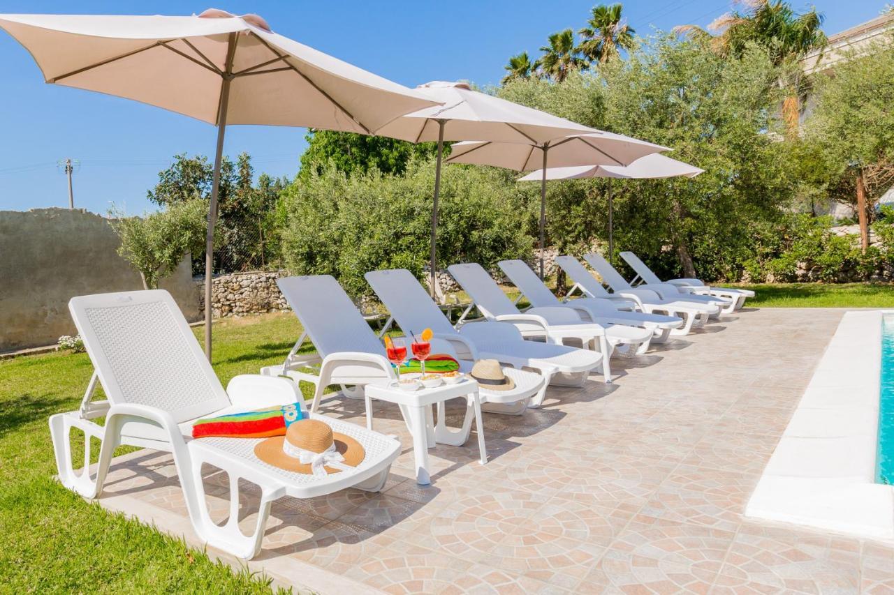 אבולה Villa Degli Ulivi מראה חיצוני תמונה