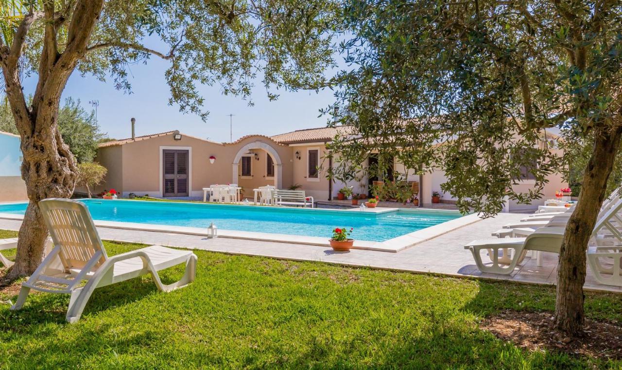 אבולה Villa Degli Ulivi מראה חיצוני תמונה